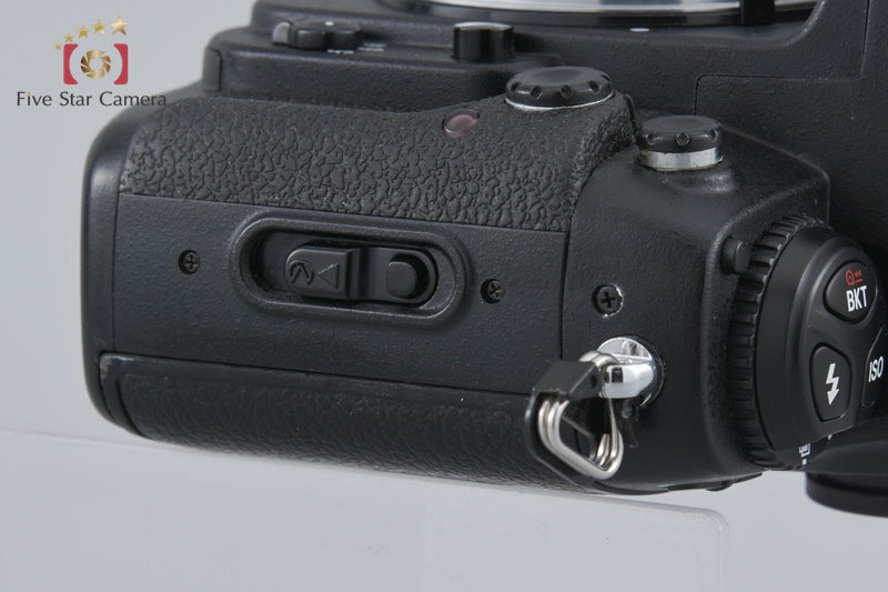 Nikon F100 35mm SLR Film Camera Body