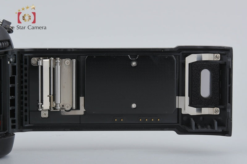 Nikon F100 35mm SLR Film Camera Body