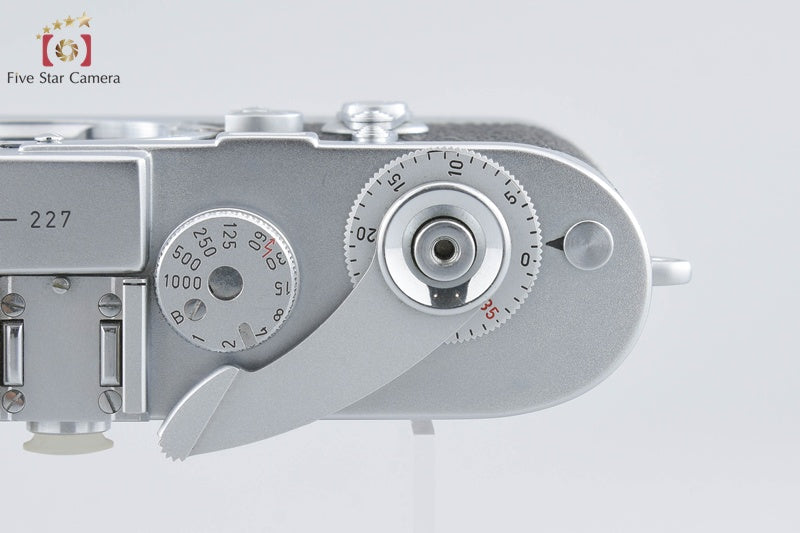 Leica MP no. P227 Complete 1957 35mm Raangefinder Film Camera w/ Leicavit MP