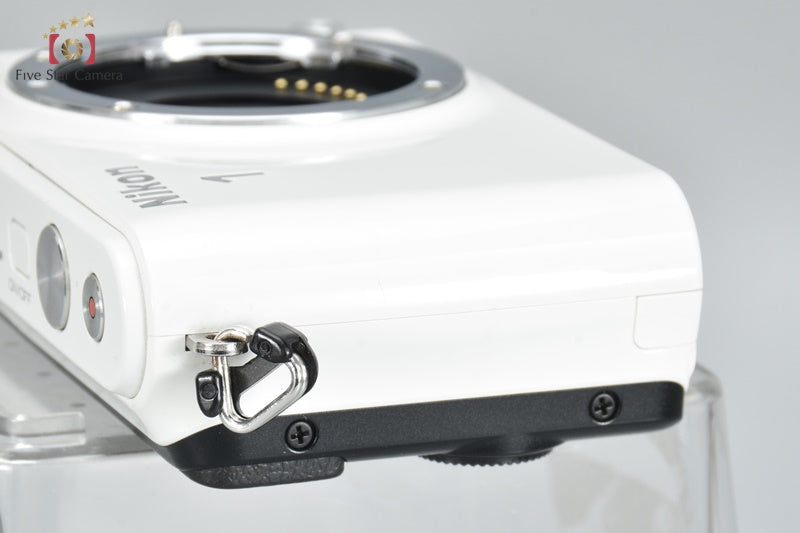 Very Good!! Nikon 1 S1 White 10.1MP Digital Mirrorless Camera