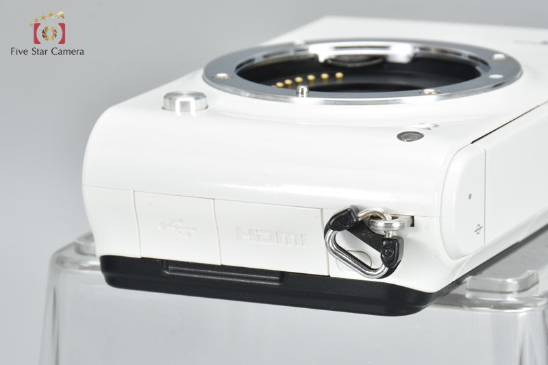 Very Good!! Nikon 1 S1 White 10.1MP Digital Mirrorless Camera