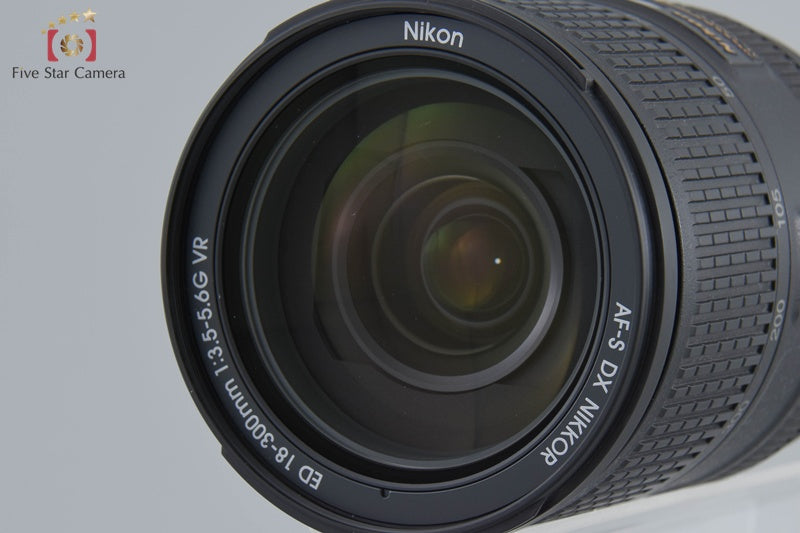 Nikon AF-S DX NIKKOR 18-300mm f/3.5-5.6 G ED VR w/ Box [Excellent]