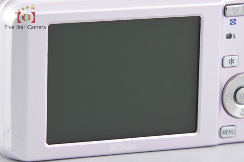 Nikon COOLPIX S520 Sakura 8.0 MP Digital Camera w/ Box