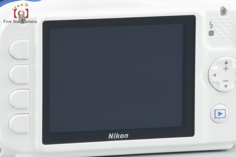 Nikon COOLPIX W100 Marine 13.2 MP Digital Camera [Excellent]