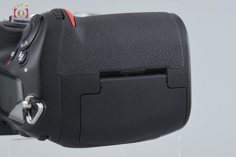 Very Good!! Nikon D300 12.3 MP Digital SLR Camera Body