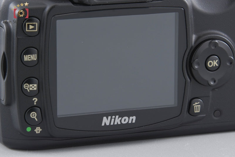 "Count 1,592" Nikon D40 Black 6.1 MP Digital SLR Camera 18-55 Lens [Very Good]