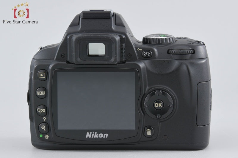 "Count 1,592" Nikon D40 Black 6.1 MP Digital SLR Camera 18-55 Lens [Very Good]