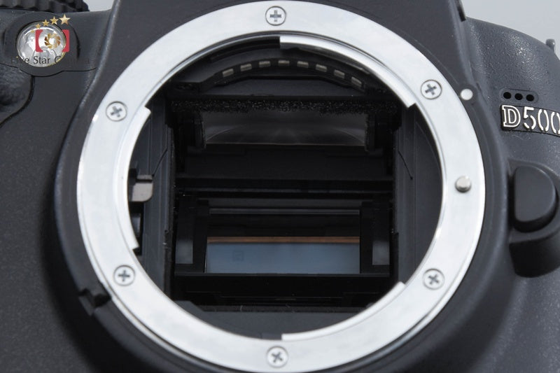 "Shutter count 1,169" Nikon D5000 12.3 MP DSLR Camera 18-55 VR Lens