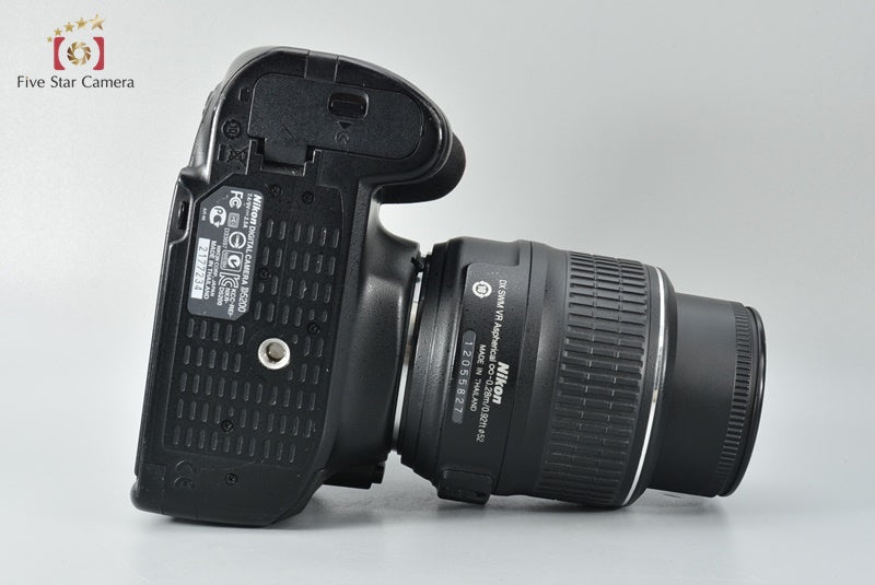 Nikon D5200 Black 24.1 MP DSLR 18-55 VR Lens