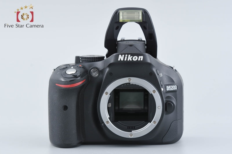 Nikon D5200 Black 24.1 MP DSLR Camera 18-55 VR Lens