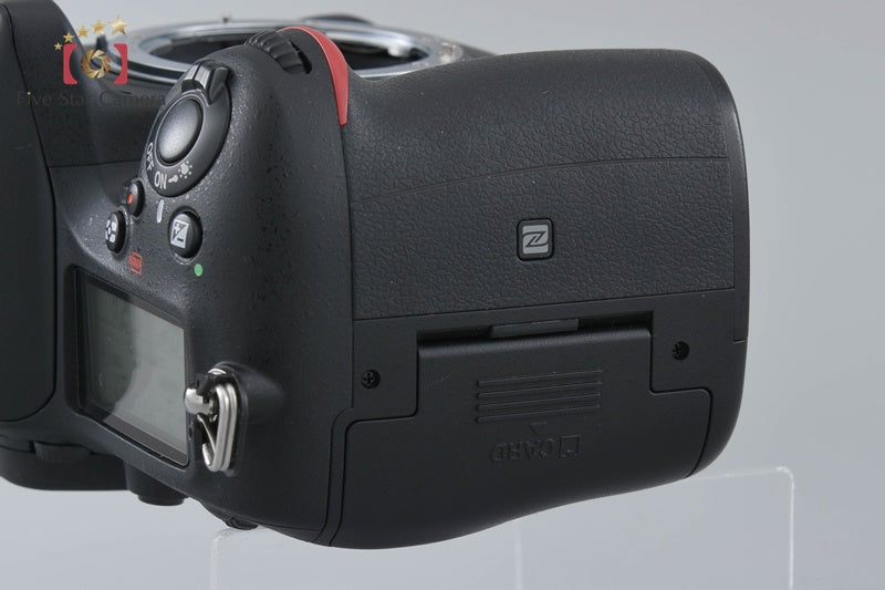 Nikon D7200 24.2 MP Digital SLR Camera Body [Excellent]