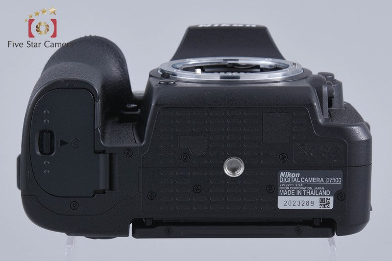 "Shutter count 1,207" Nikon D7500 20.9 MP Digital SLR Camera Body [Near Mint]