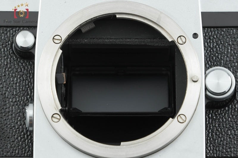 Nikon F Eye Level Silver Mid Model 35mm SLR Film Camera Body