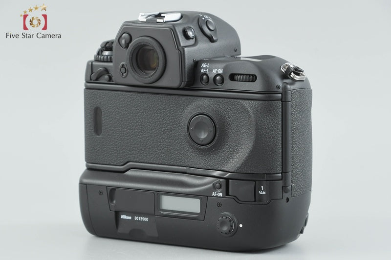 Nikon F5 35mm SLR Film Camera Body