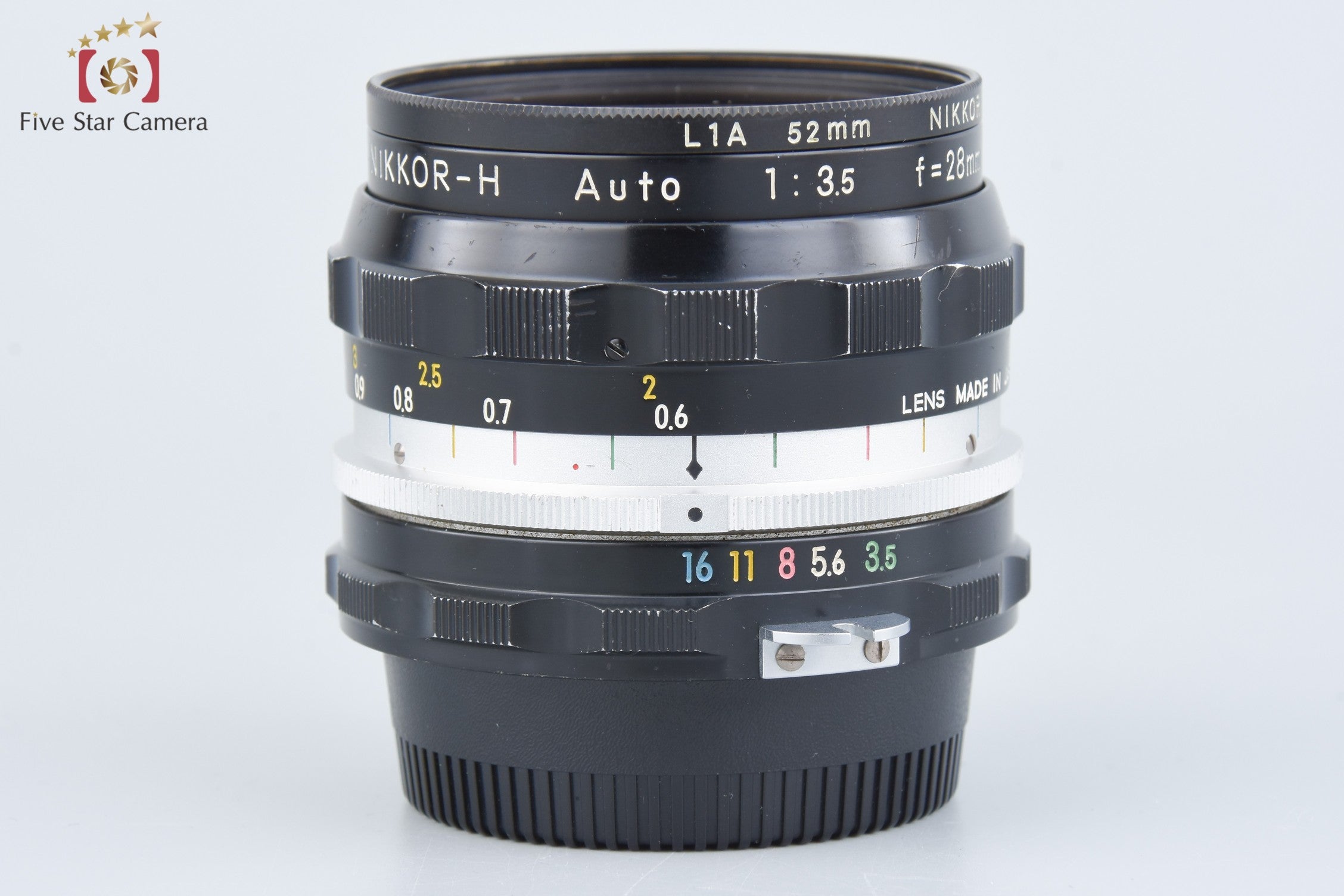 Nikon NIKKOR-H Auto 28mm f/3.5 Non Ai Lens