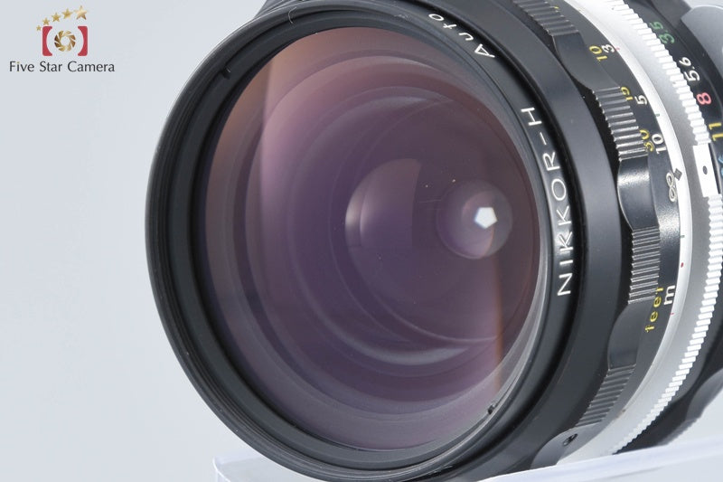 Nikon NIKKOR-H Auto 28mm f/3.5 Non Ai Lens