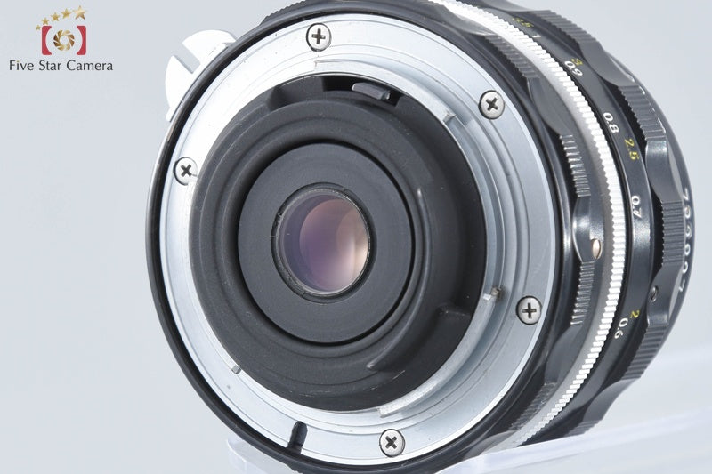 Nikon NIKKOR-H Auto 28mm f/3.5 Non Ai Lens