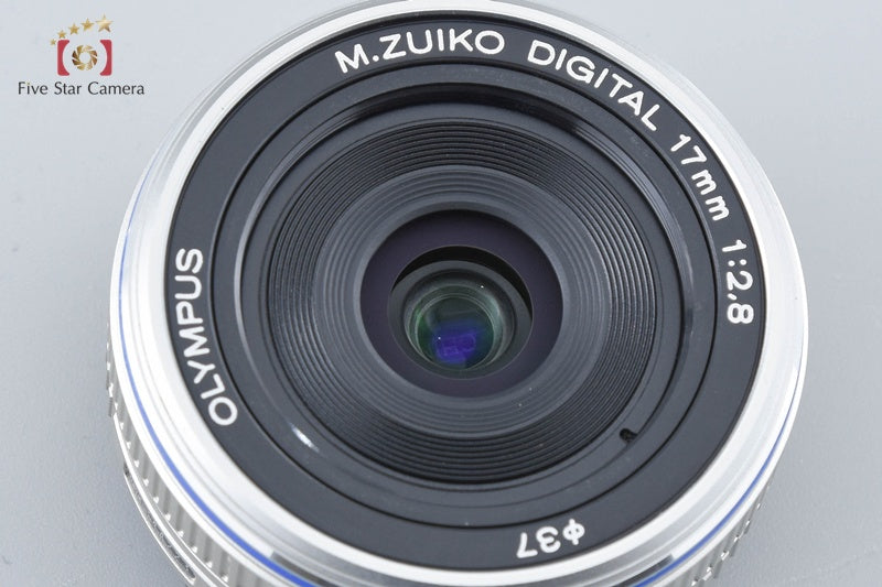 Olympus M.ZUIKO DIGITAL 17mm f/2.8 Silver [Very Good]