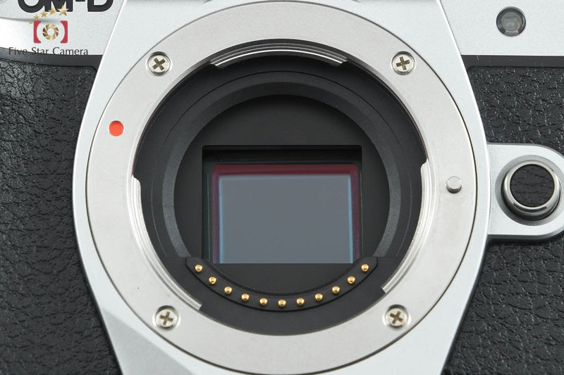 "Count 1,172" Olympus OM-D E-M10 Mark III Silver 16.1 MP 14-42 40-150 Lenses