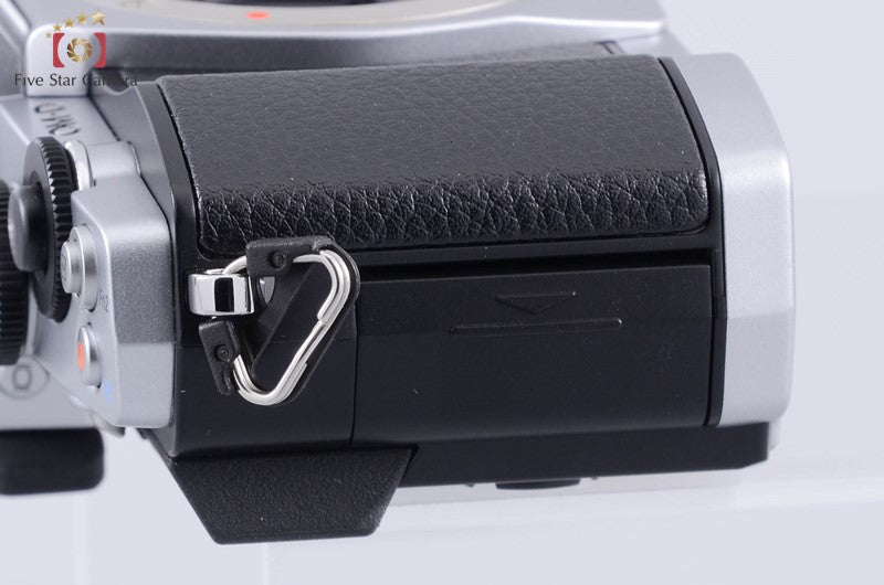 "Count 579" Olympus OM-D E-M5 Silver 16.0 MP Digital Mirrorless Camera Body