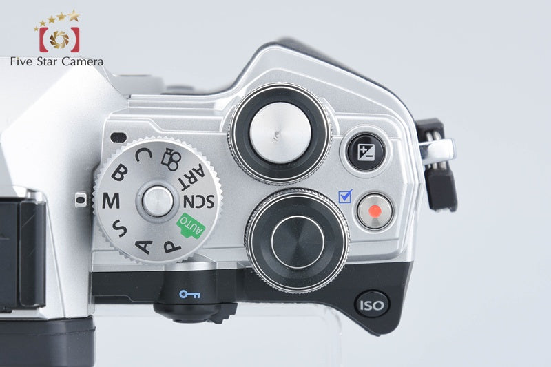 "Count 4,793" OM SYSTEM OM-5 Silver 20.4 MP Digital Camera 14-150mm II Lens