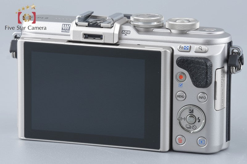 Count 717 Olympus PEN E-PL8 Silver 16.1 MP 14-42 40-150 Lenses [Very Good]