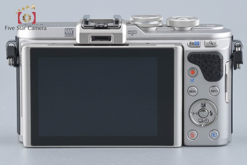 Count 717 Olympus PEN E-PL8 Silver 16.1 MP 14-42 40-150 Lenses [Very Good]