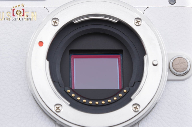 "Shutter count 3,389" Olympus PEN E-PL8 White 16.1 MP Digital Camera 14-42 Lens