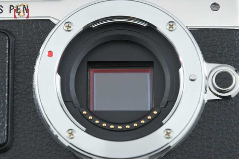 "Count 1,506" Olympus PEN Lite E-PL7 Silver 16.1 MP EZ 14-42 40-150 Lenses