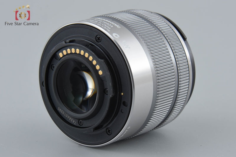 Panasonic LUMIX DMC-GF5 Shell White + 14-42 Lens (Japanese Language Only)