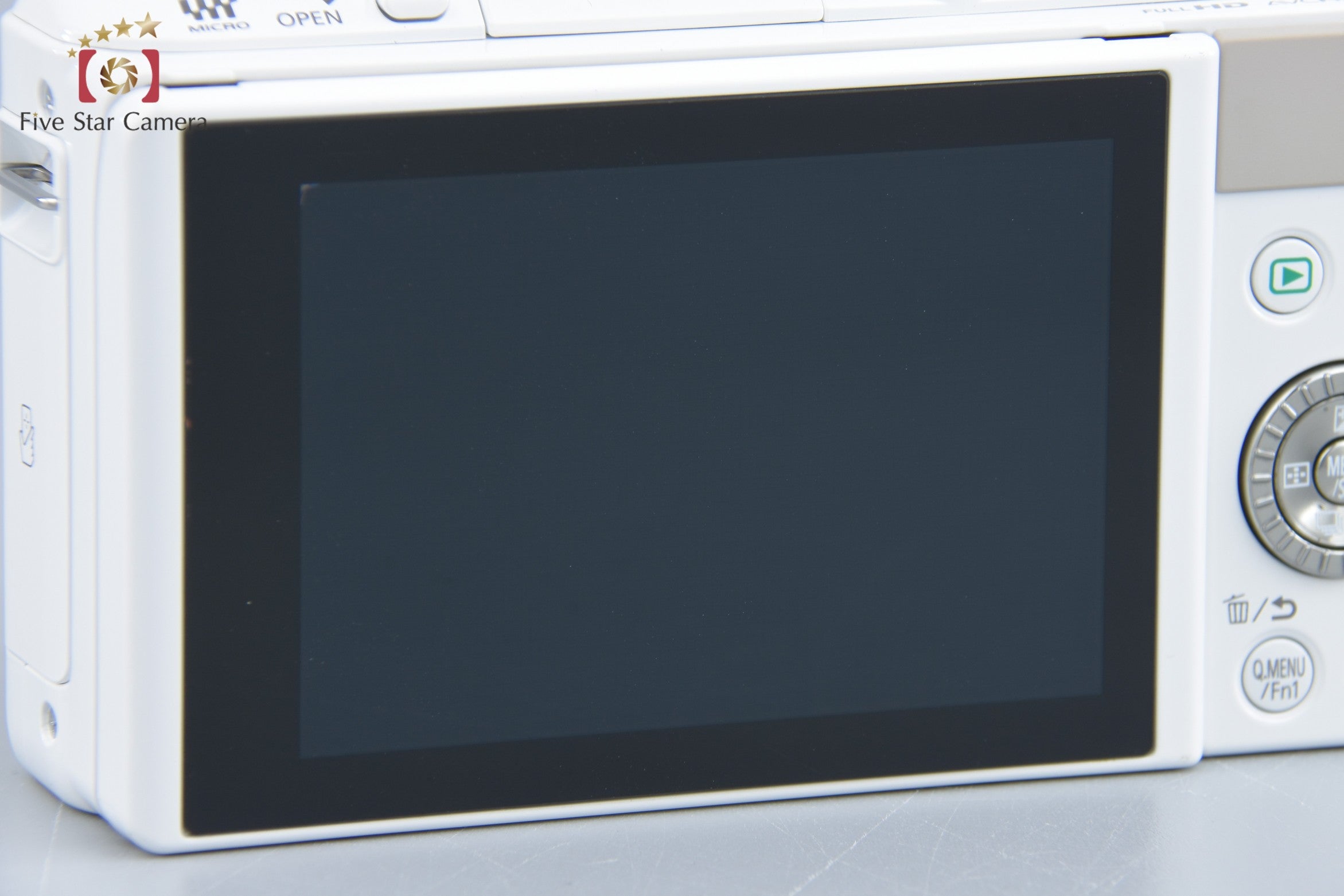 Panasonic LUMIX DMC-GF6 White + LUMIX G VARIO 14-42mm (Japanese Language Only)