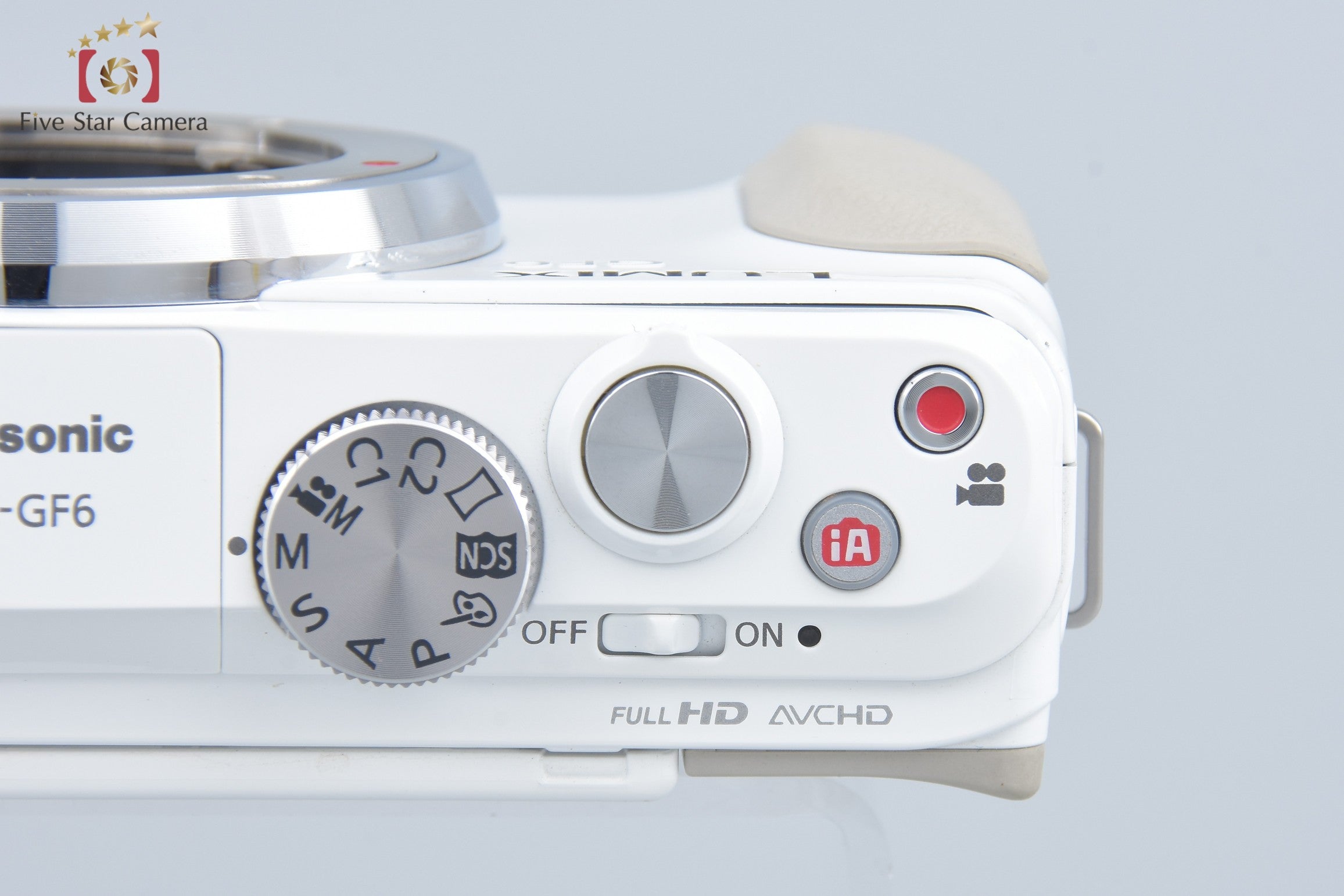 Panasonic LUMIX DMC-GF6 White + LUMIX G VARIO 14-42mm (Japanese Language Only)