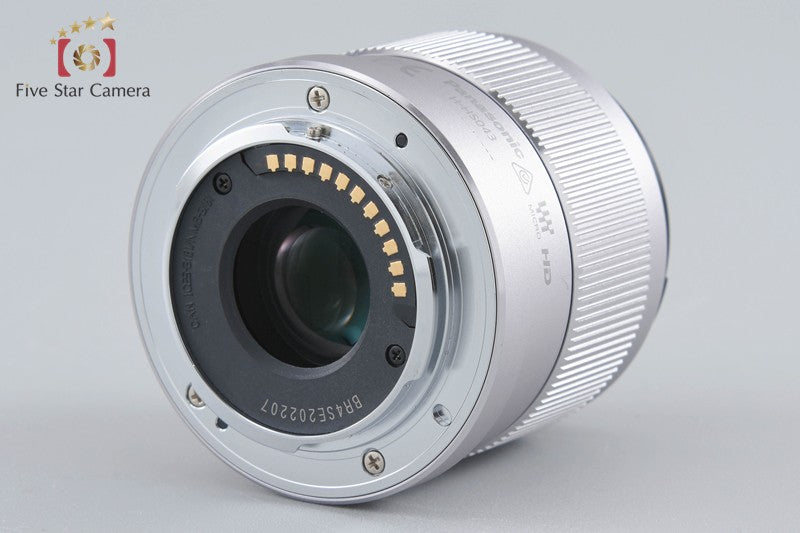 Panasonic LUMIX G 42.5mm f/1.7 ASPH. POWER O.I.S. H-HS043 Silver [Near Mint]