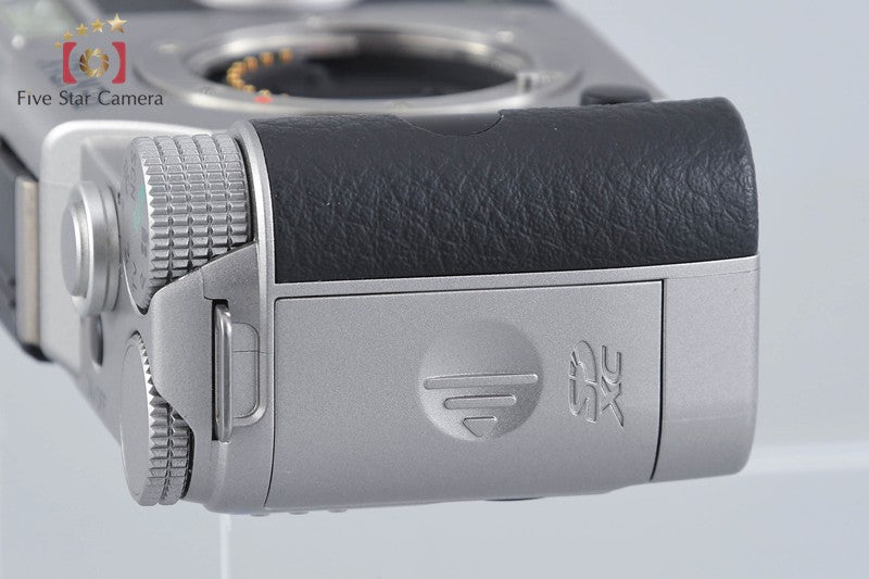 "Shutter count 896" PENTAX Q7 Silver 12.4 MP Digital Camera Body [Excellent]