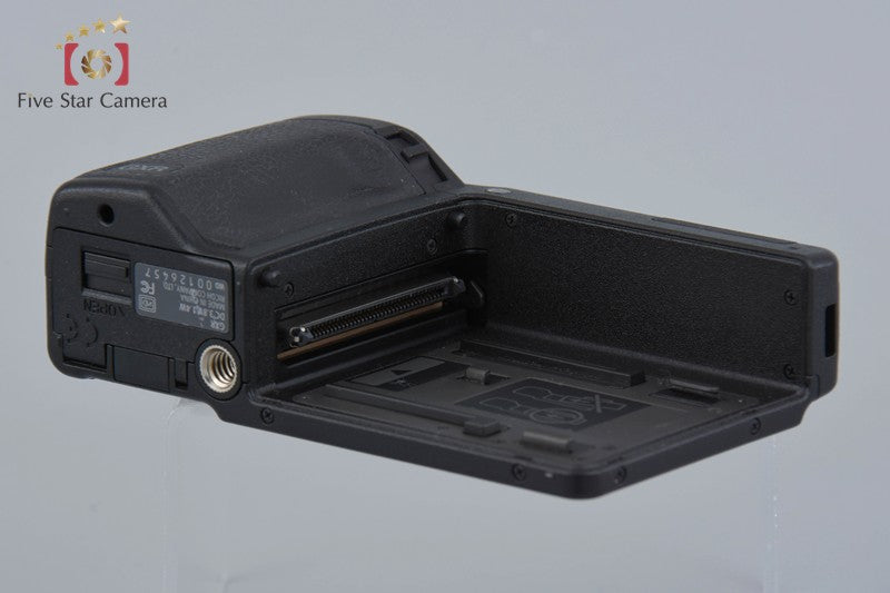 Ricoh GXR 10.0 MP Digital Camera + P10 28-300mm f/3.5-5.6 VC [Very Good]