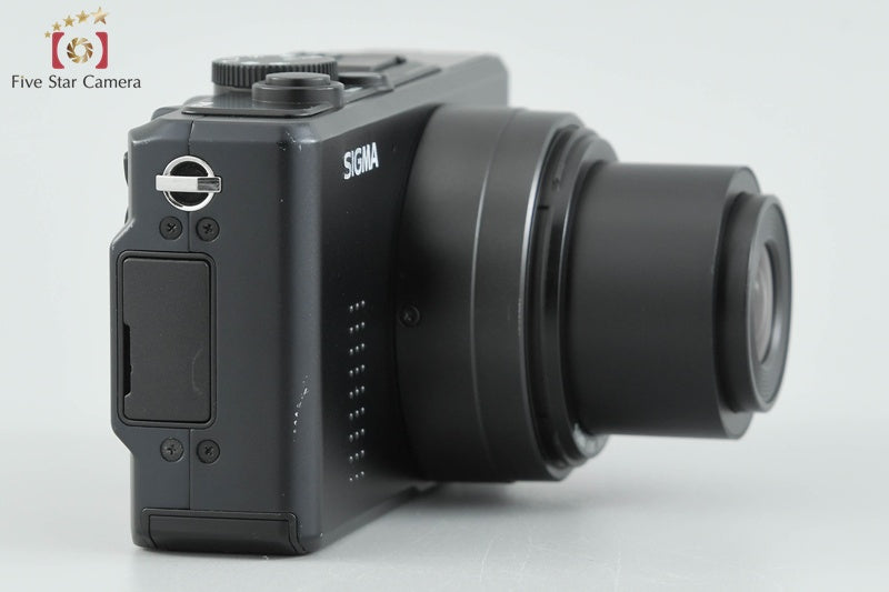 SIGMA DP2S 14.0 MP Digital Camera [Very Good]