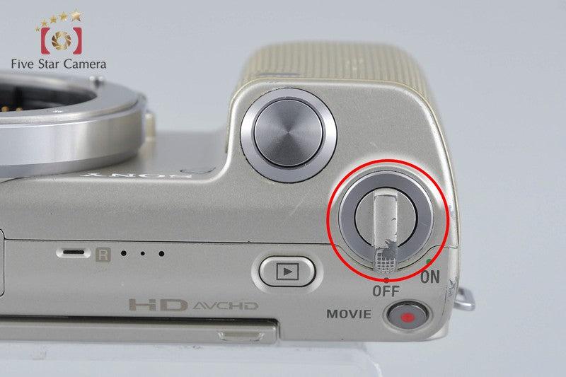 Sony α NEX-5 Gold + E 18-55mm f/3.5-5.6 OSS SEL1855 (Japanese Language Only)