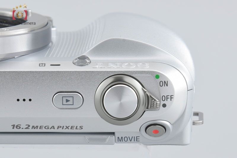 Sony α NEX-C3 Double Lens Kit Silver (Japanese Language Only)