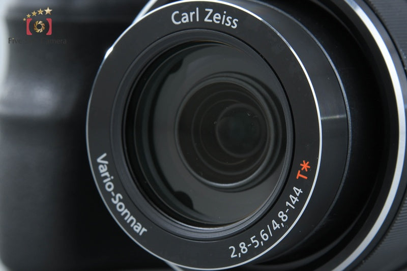 Sony Cyber-shot DSC-HX200V compact digital camera (Japanese Language Only)