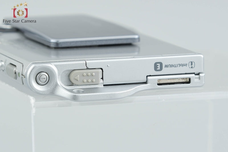 SONY Cyber-shot DSC-T7 Silver Digital Still Camera (Japanese Language Only)