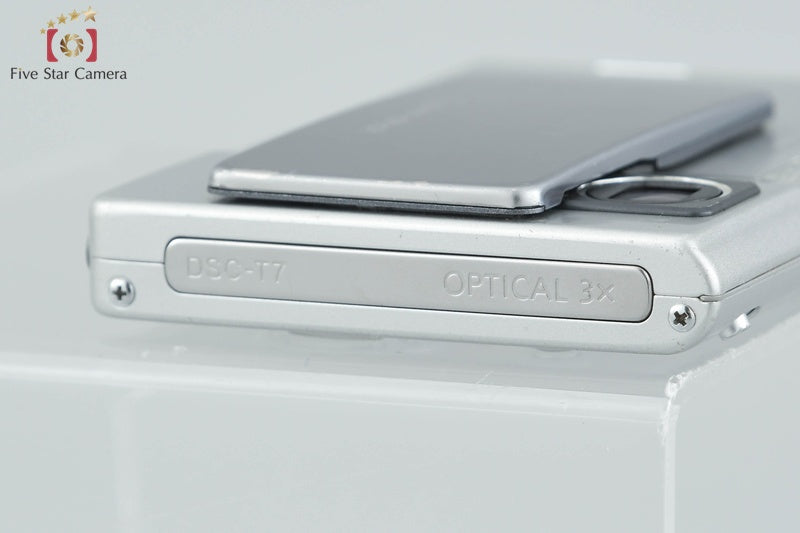 SONY Cyber-shot DSC-T7 Silver Digital Still Camera (Japanese Language Only)