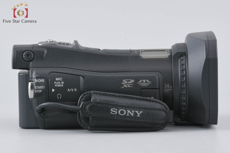 Sony Handycam HDR-CX700V Digital Video Camera (Japanese Language Only)