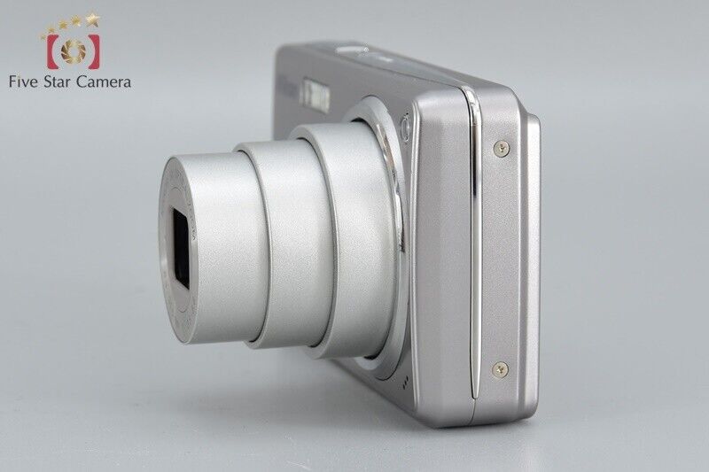 Nikon COOLPIX S550 Silver 10.0 MP Digital Canera