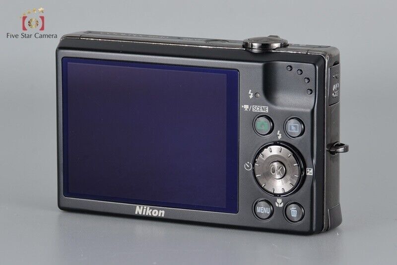 Near Mint!! Nikon COOLPIX S640 Deep Black 12.2 MP Digital Camera w/ Box