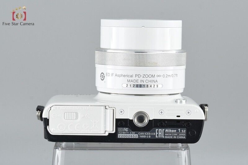 "Count 426" Excellent!! Nikon 1 S2 White 14.1 MP + 10-30mm f/3.5-5.6 Lens Kit