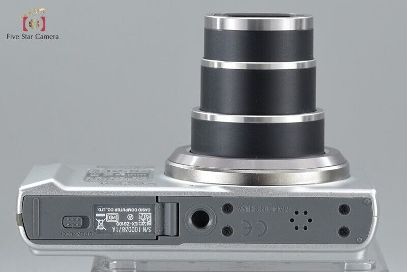 Very Good!! CASIO EXILIM EX-ZS100 White 14.1 MP Digital Camera