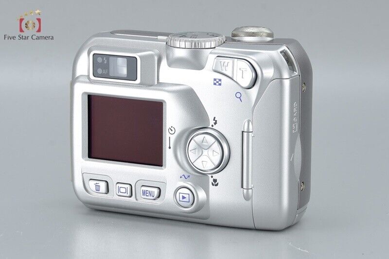 Very Good!! Nikon COOLPIX 3100 Silver 3.2 MP Digital Camera w/Box