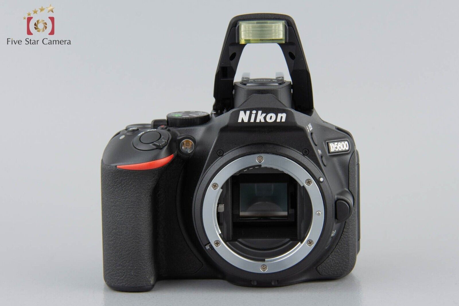 "Count 726" Nikon D5600 24.2 MP SLR Digital Camera 18-55 70-300 VR Lens Kit
