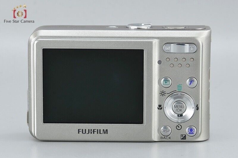 Very Good!! FUJIFILM FinePix F31 fd Silver 6.3 MP Digital Camera