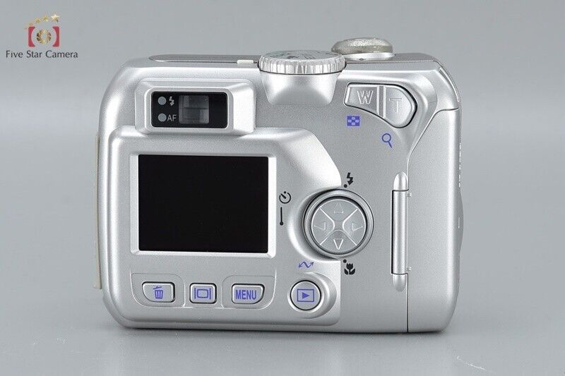 Very Good!! Nikon COOLPIX 3100 Silver 3.2 MP Digital Camera w/Box